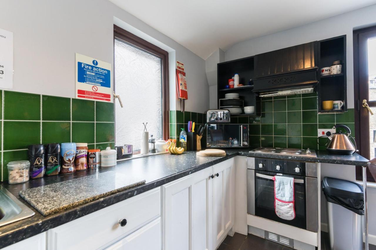Rooms By Maes Y Mor Town Centre آبيريستويث المظهر الخارجي الصورة