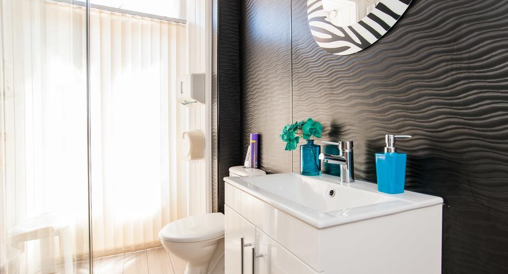 Rooms By Maes Y Mor Town Centre آبيريستويث المظهر الخارجي الصورة